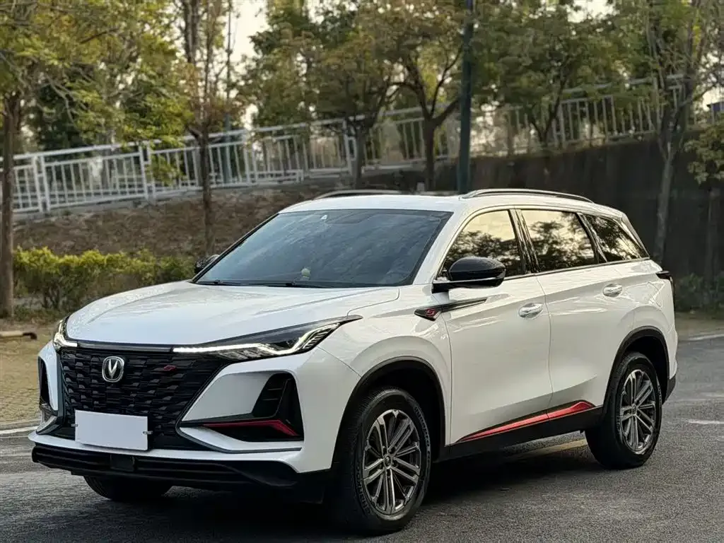 Changan CS75PLUS — фото 1
