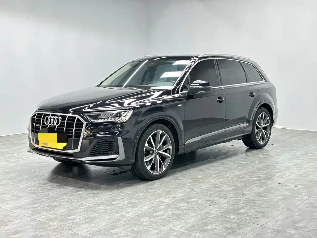 Audi Q7 — фото 1