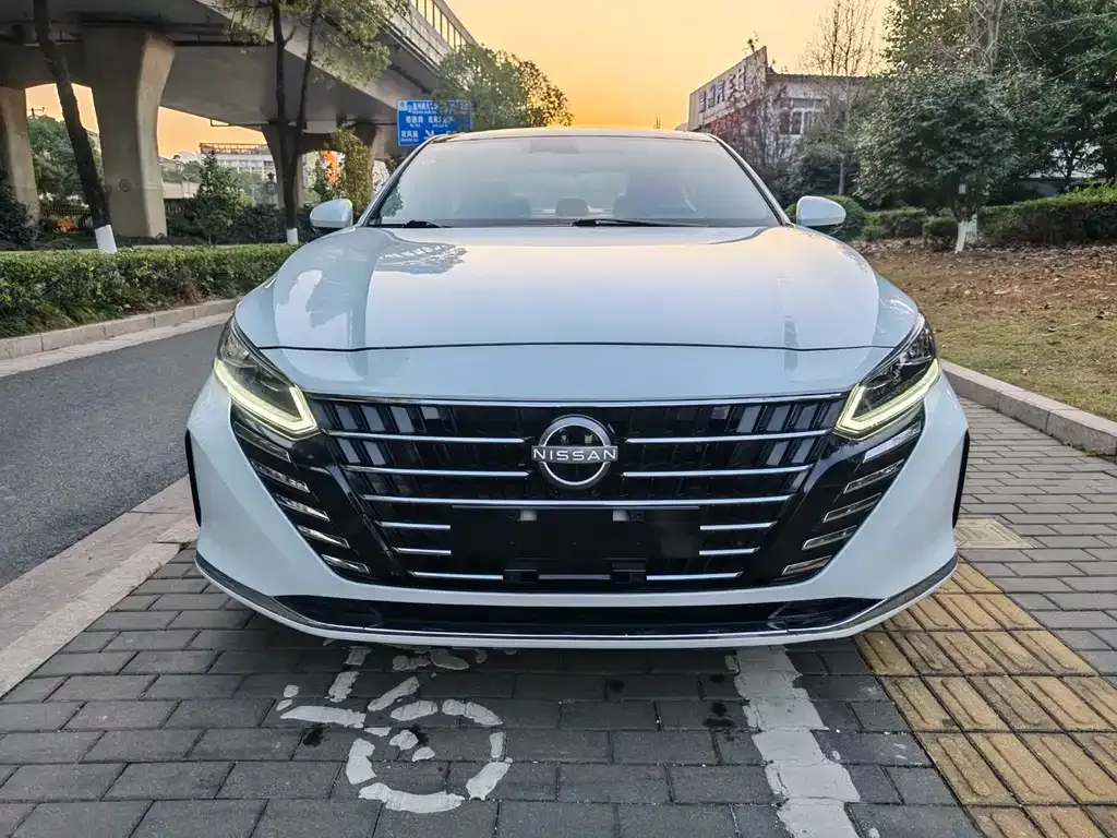 Nissan Teana — фото 2