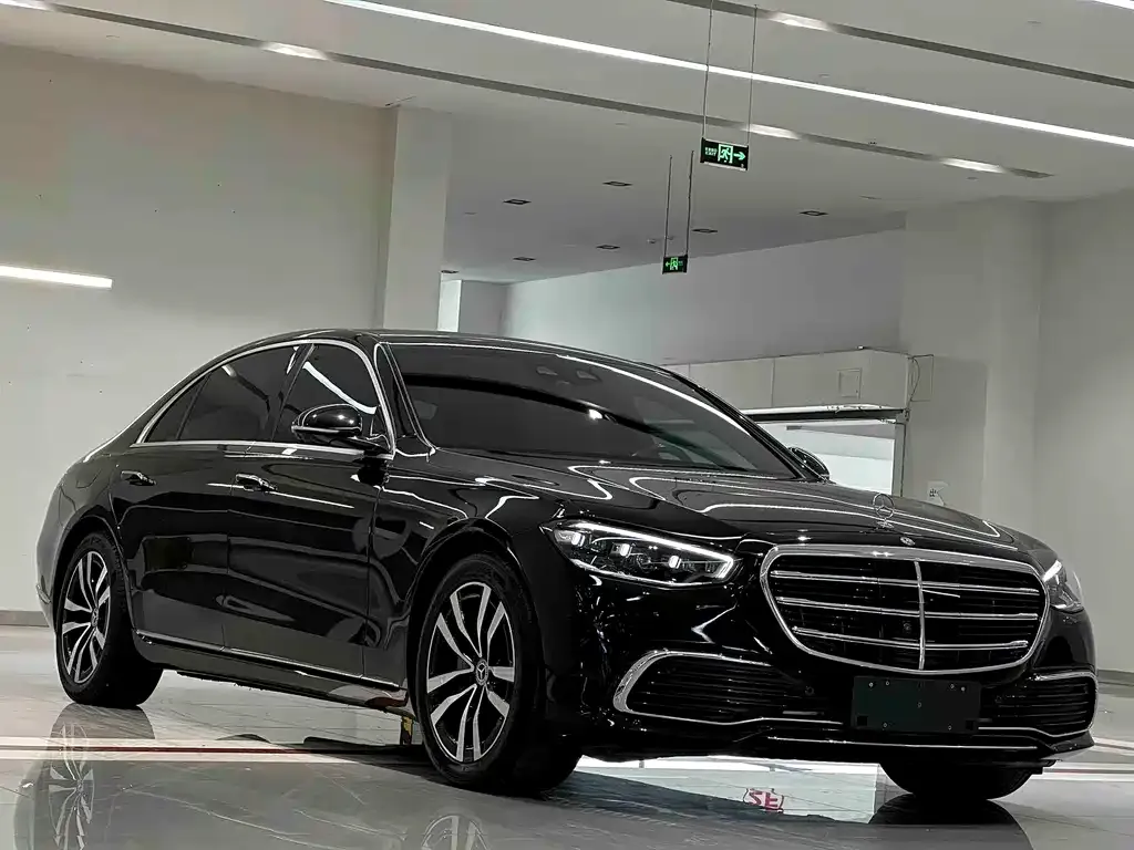 Mercedes-Benz S-Class — фото 1