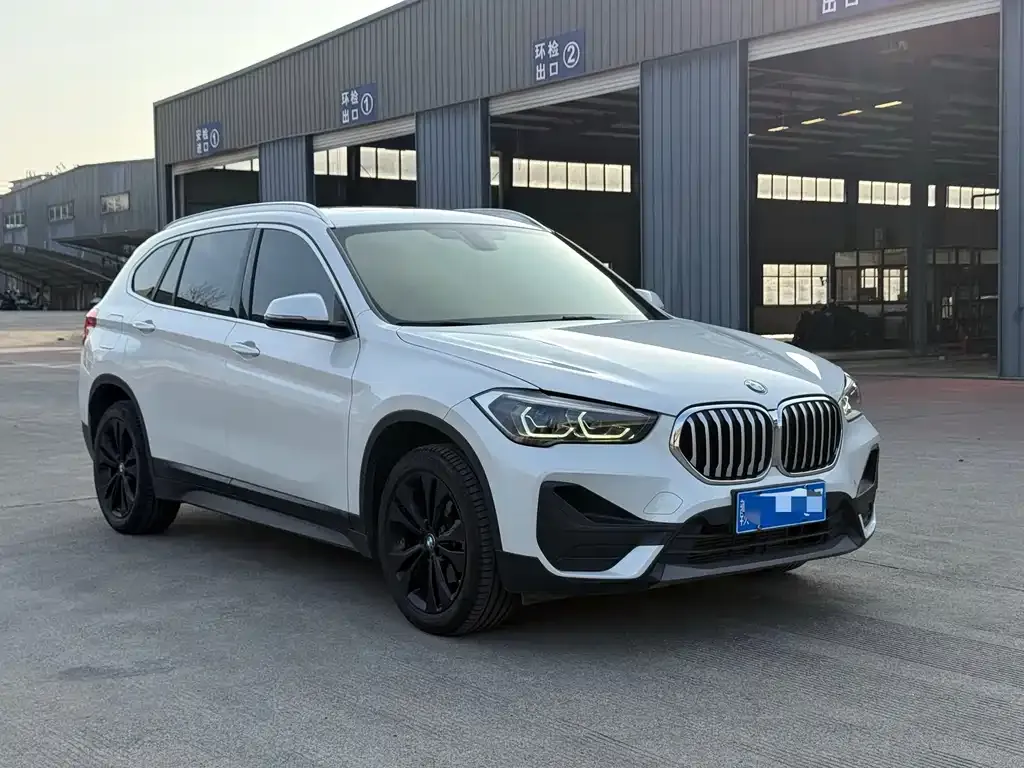 BMW X1 — фото 2