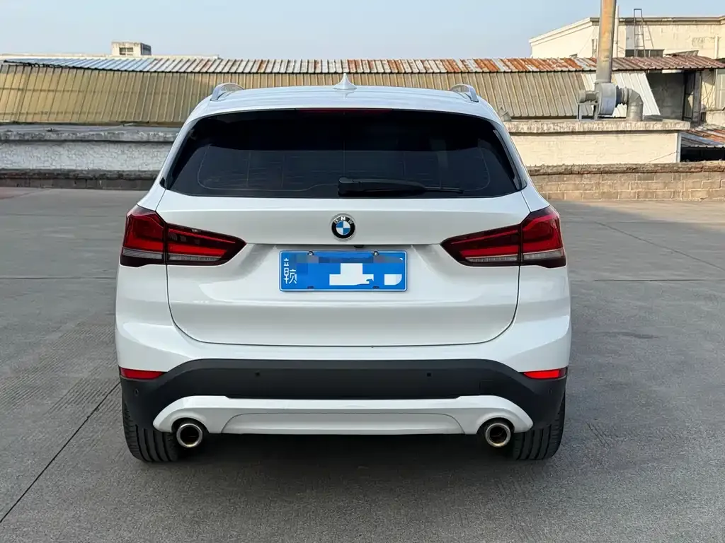 BMW X1 — фото 10