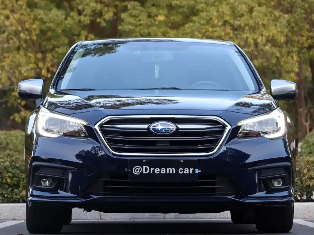 Subaru Legacy — фото 2