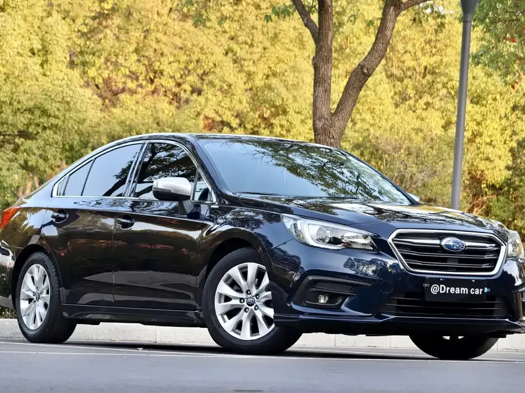 Subaru Legacy — фото 3