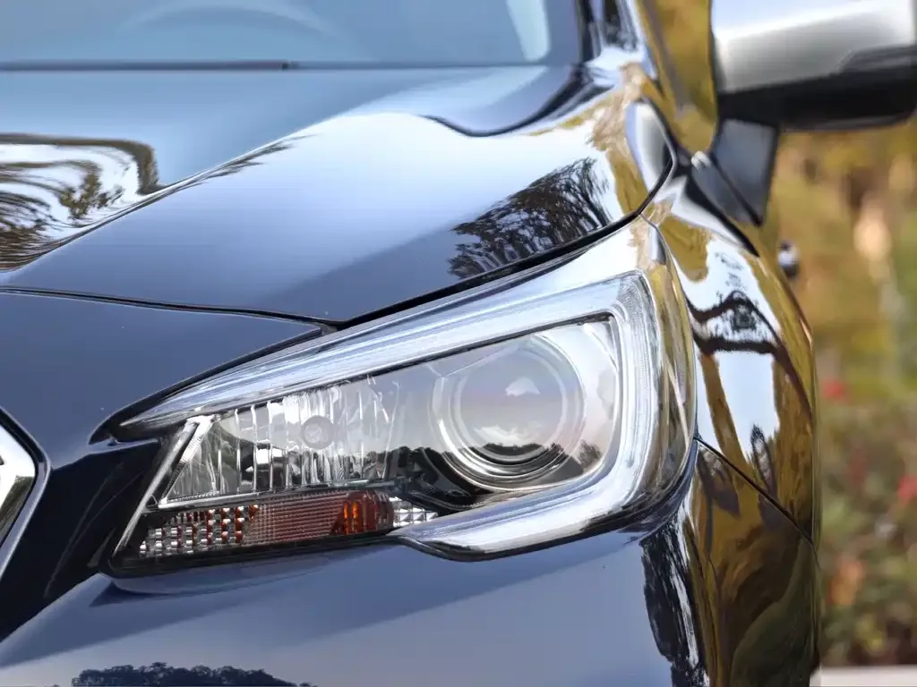 Subaru Legacy — фото 8