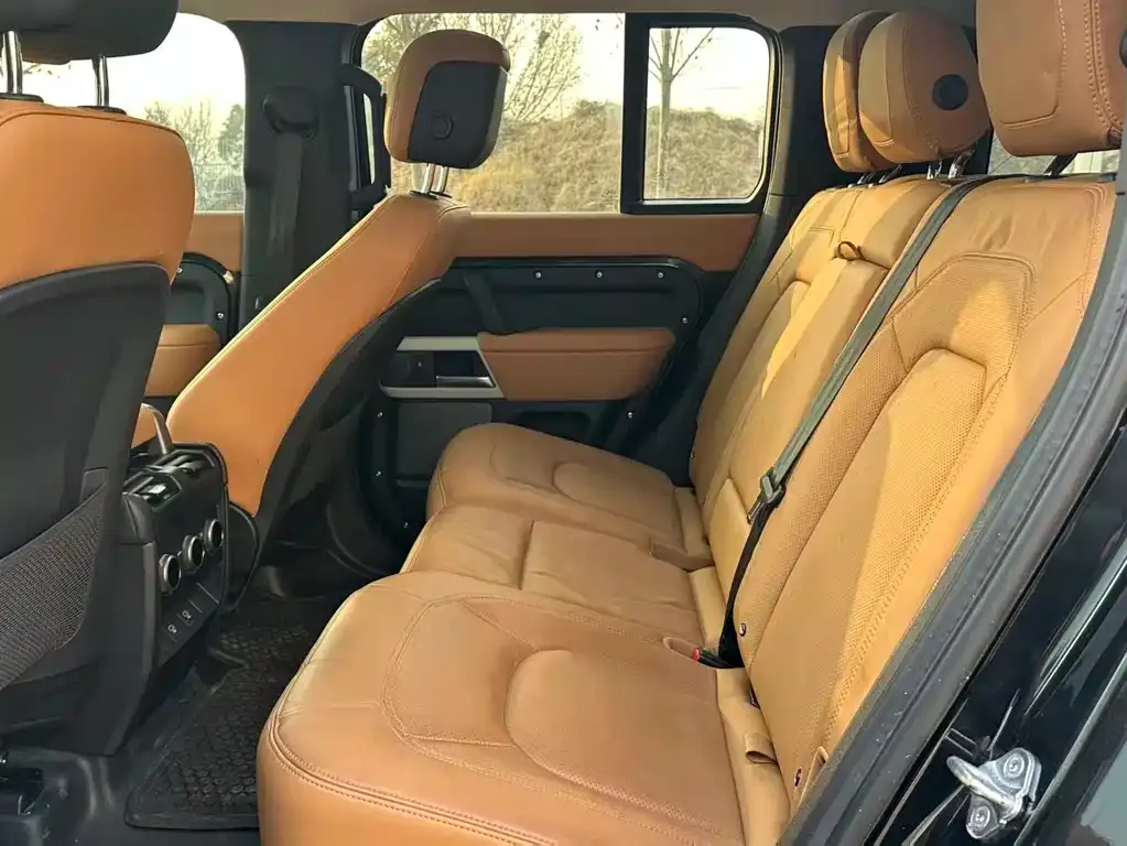 Land Rover Defender — фото 4