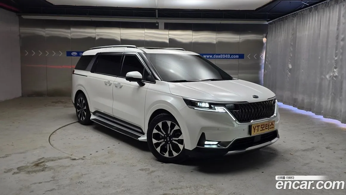 Kia Carnival — фото 10