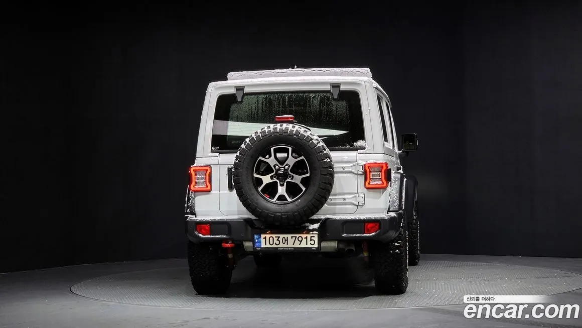Jeep Wrangler — фото 6
