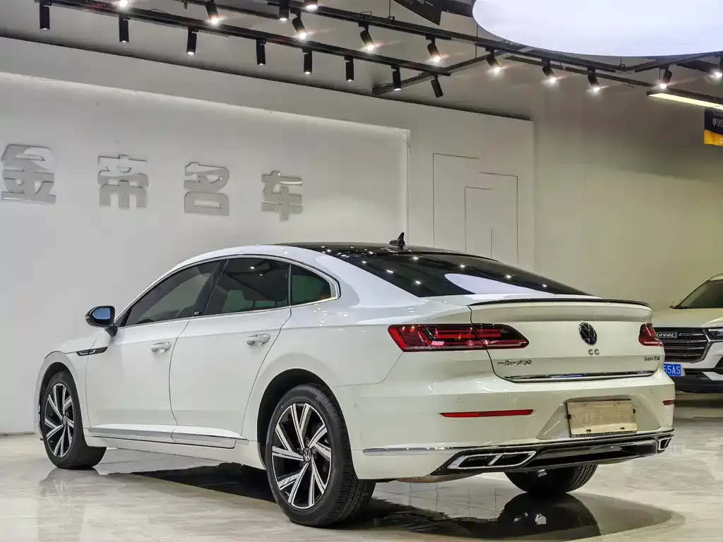 Volkswagen CC — фото 6