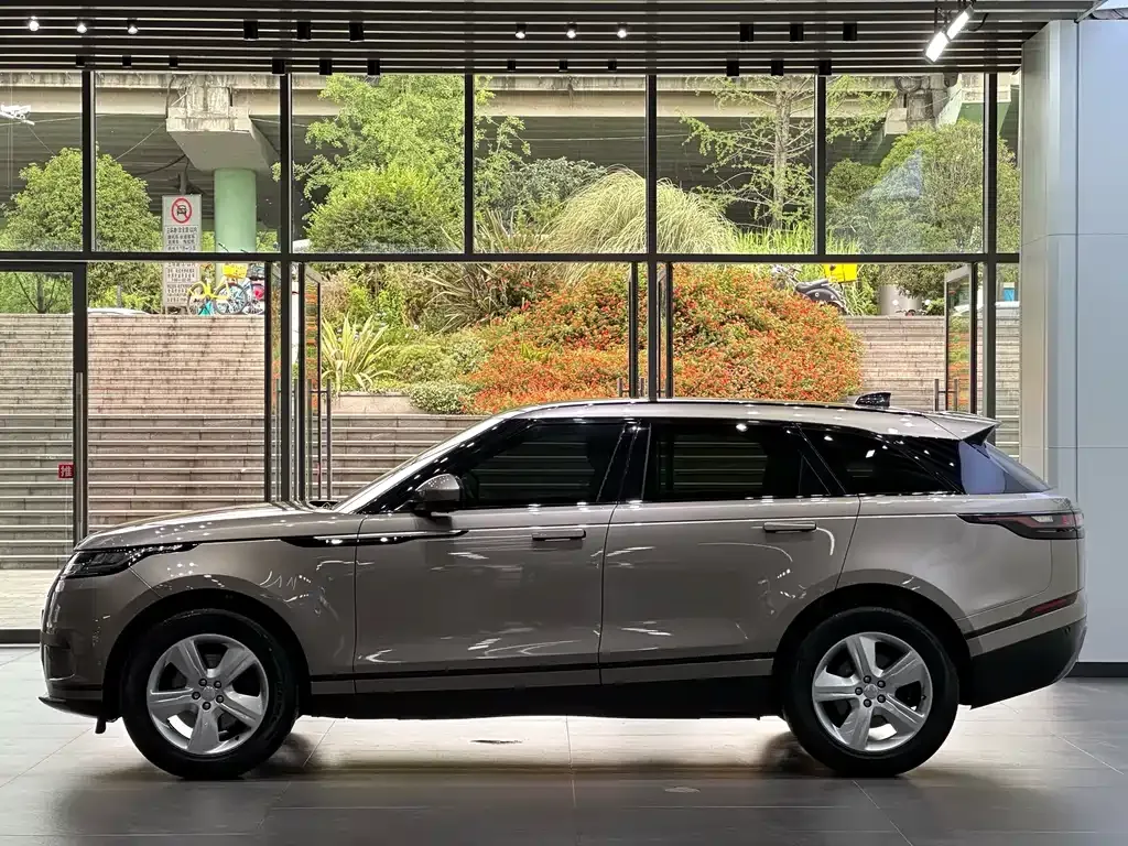 Land Rover Velar — фото 10
