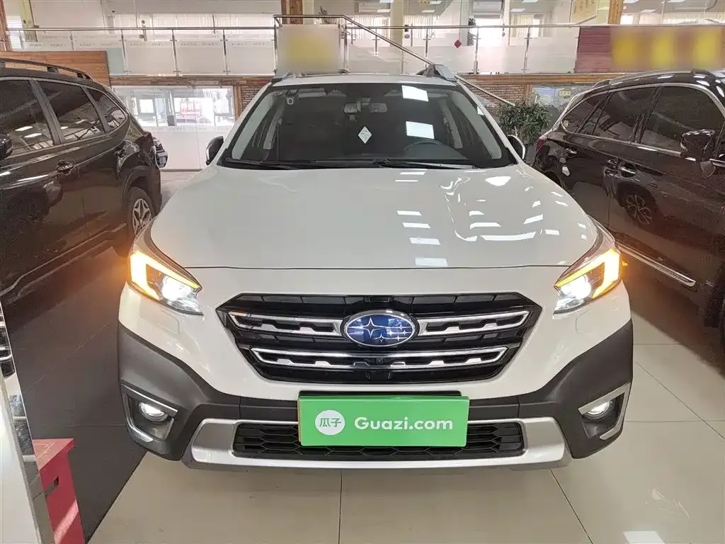 Subaru Outback — фото 2