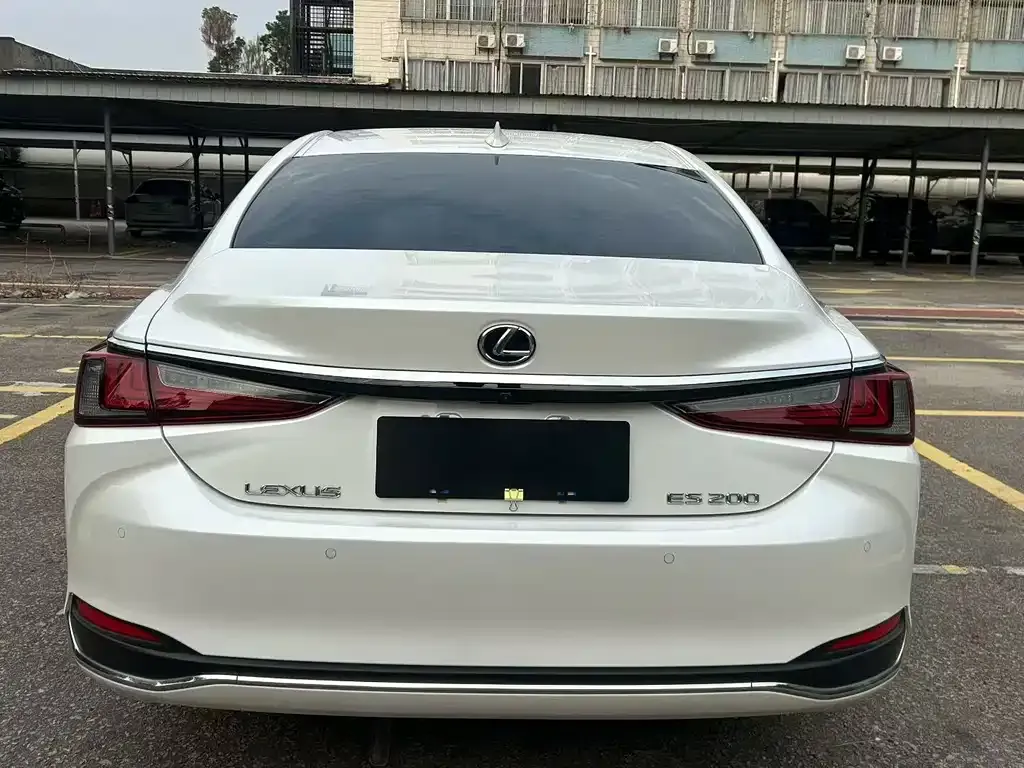 Lexus ES — фото 2