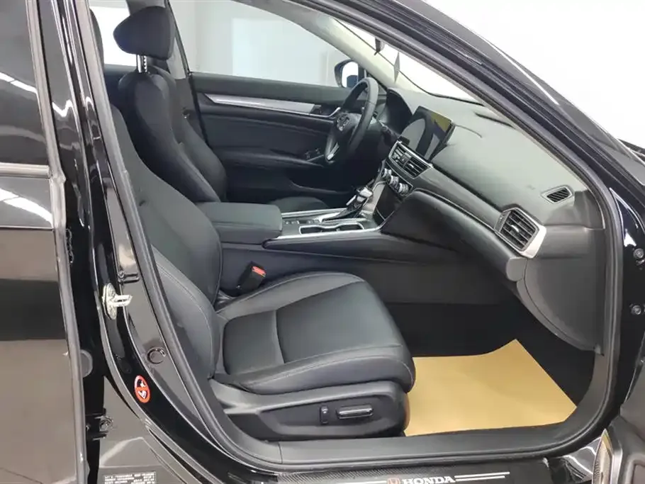 Honda Accord — фото 2