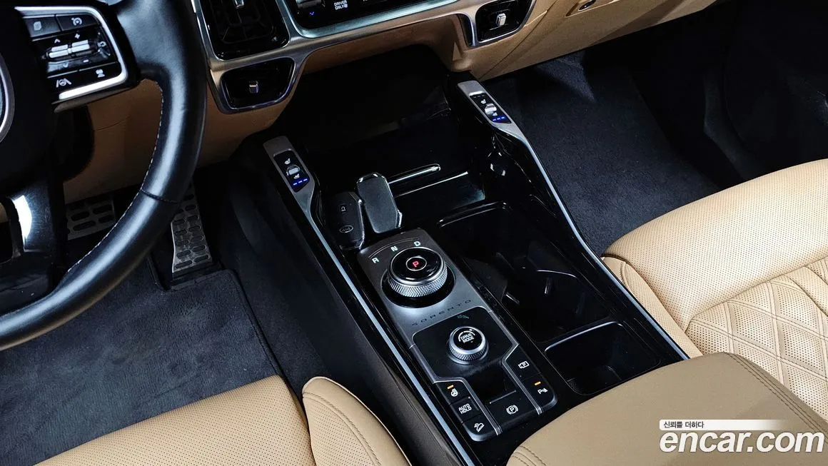 Kia Sorento — фото 8