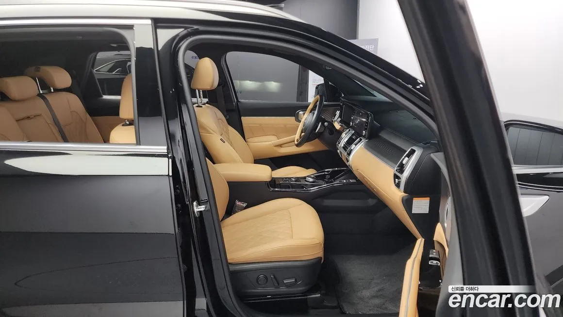 Kia Sorento — фото 10