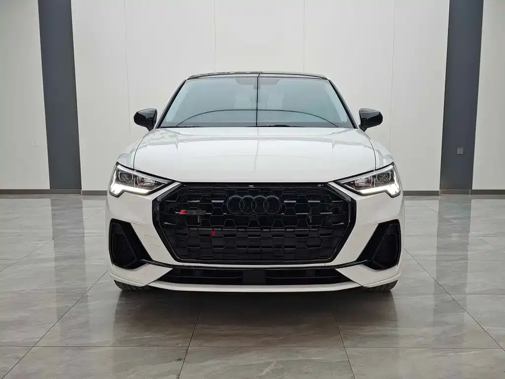 Audi Q3 Sportback — фото 2