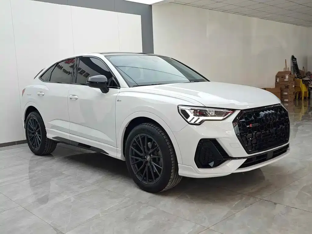 Audi Q3 Sportback — фото 3