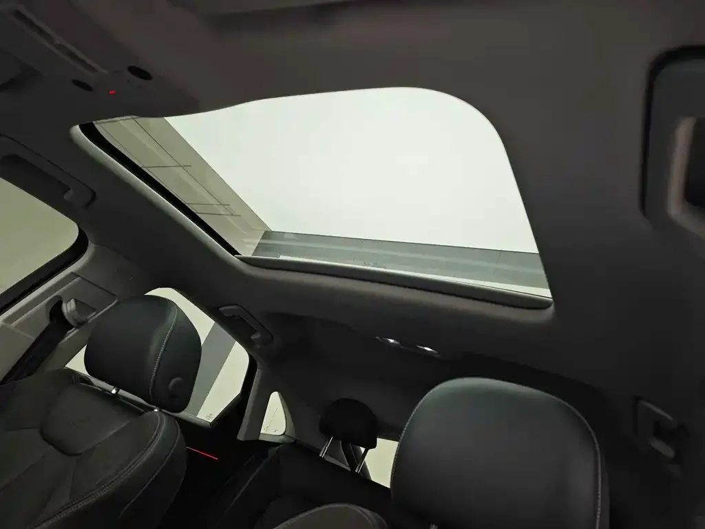 Audi Q3 Sportback — фото 8
