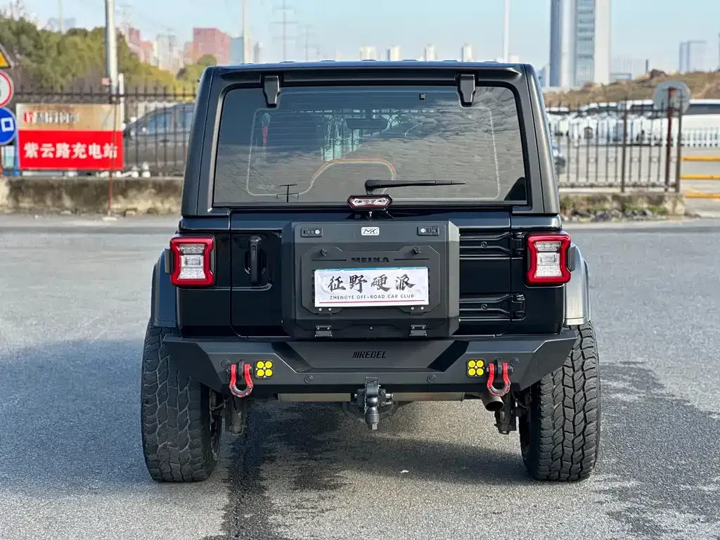Jeep Wrangler — фото 5