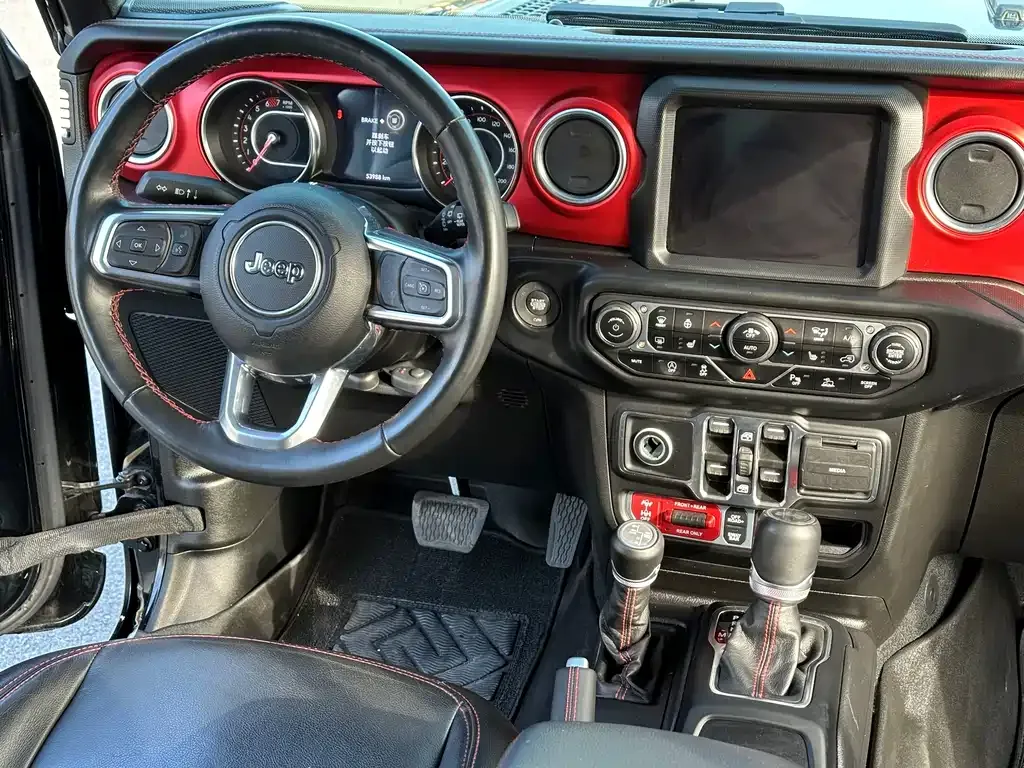 Jeep Wrangler — фото 7