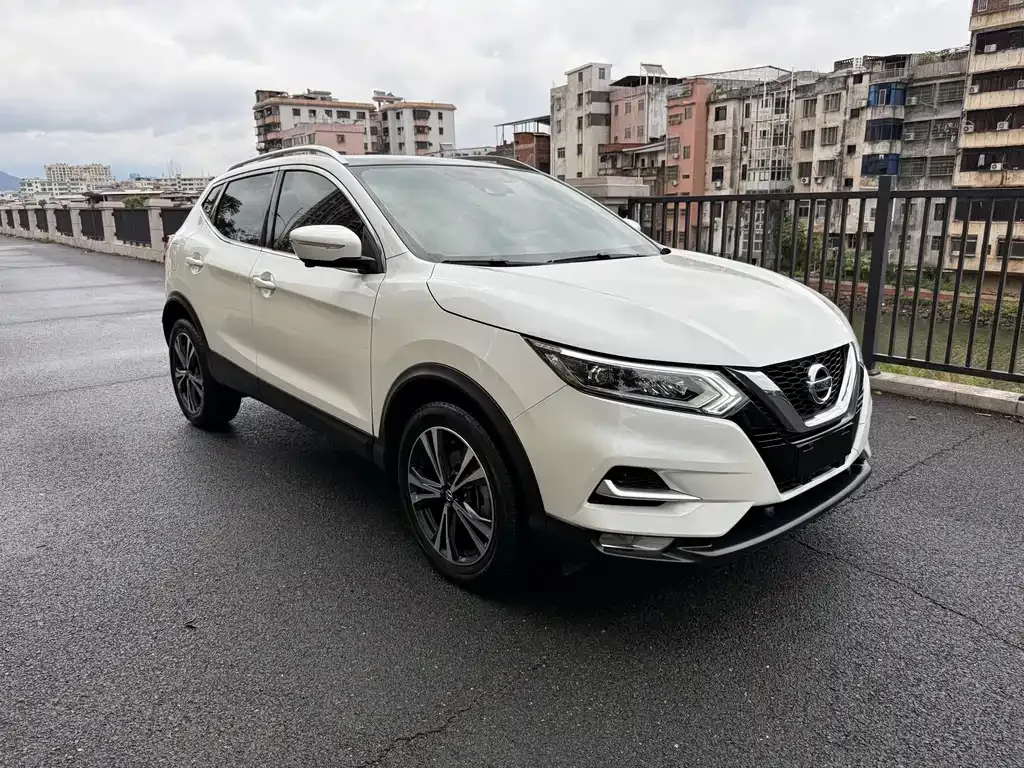 Nissan Qashqai — фото 3