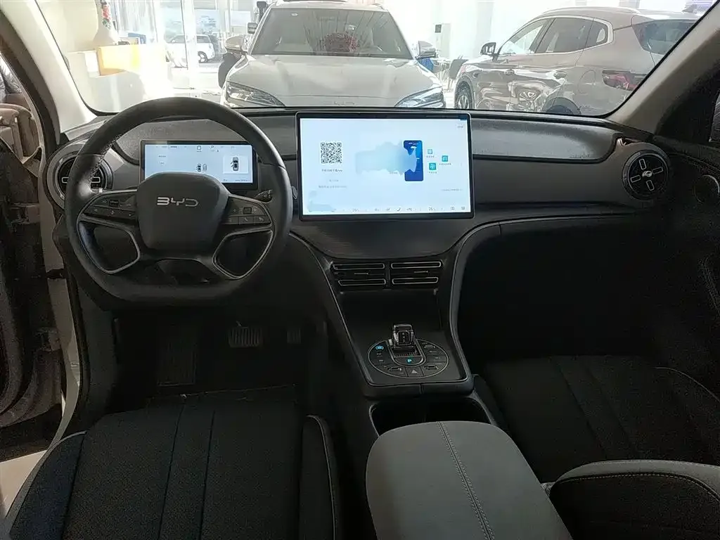 BYD Seal 05 DM-i — фото 7