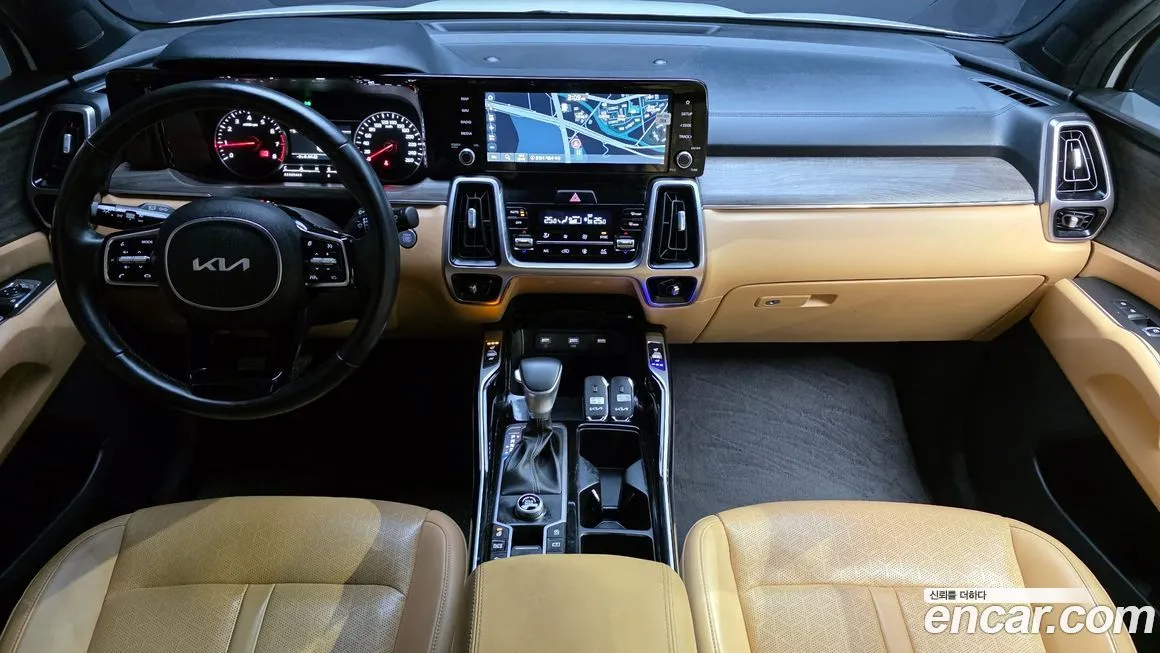 Kia Sorento — фото 7