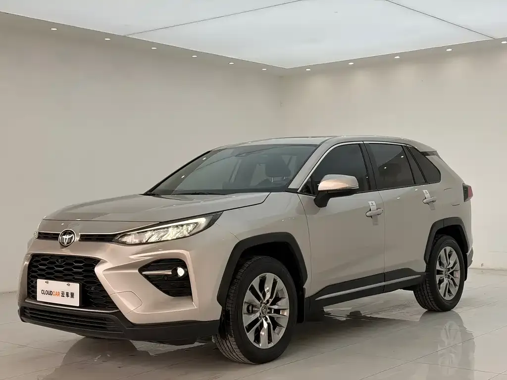 Toyota Wildlander — фото 1