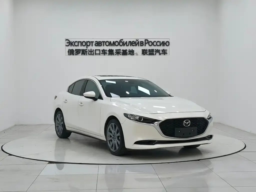 Mazda 3 Axela — фото 1