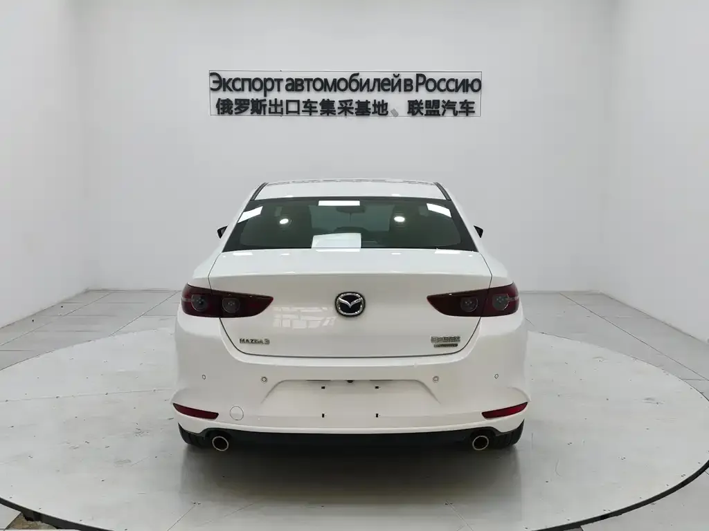 Mazda 3 Axela — фото 4