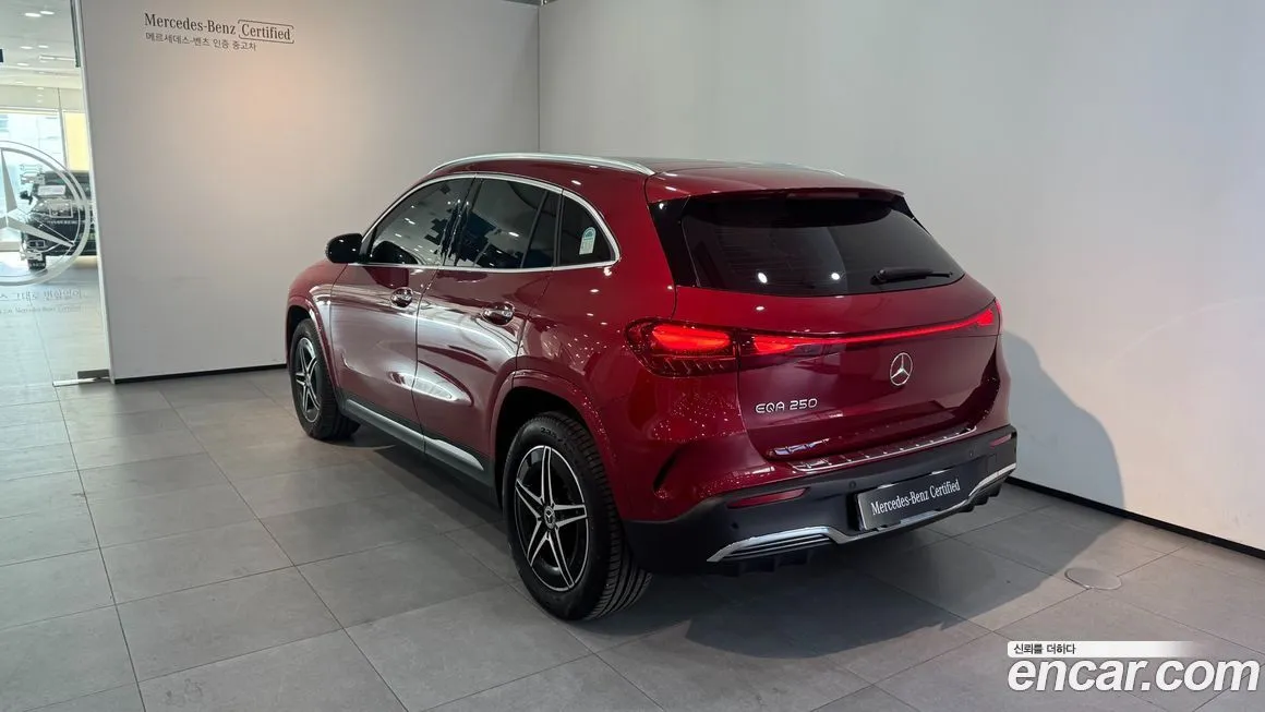 Mercedes-Benz EQA — фото 2