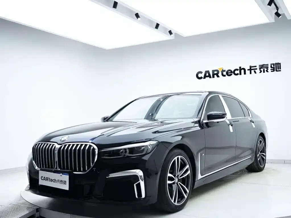 BMW 7 Series — фото 10