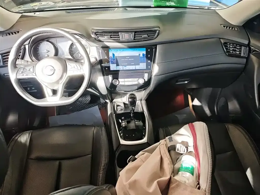 Nissan X-Trail — фото 10