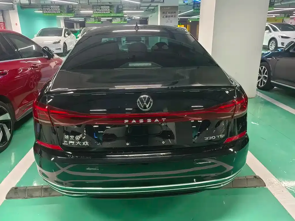 Volkswagen Passat — фото 6