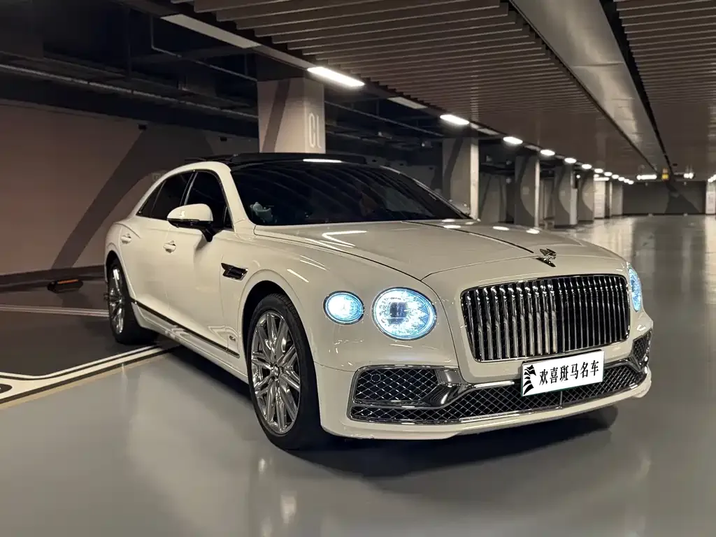 Bentley Flying Spur PHEV — фото 6
