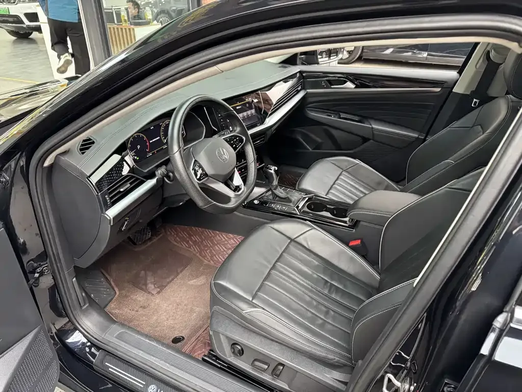 Volkswagen Passat — фото 7