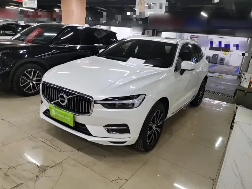 Volvo XC60 — фото 2