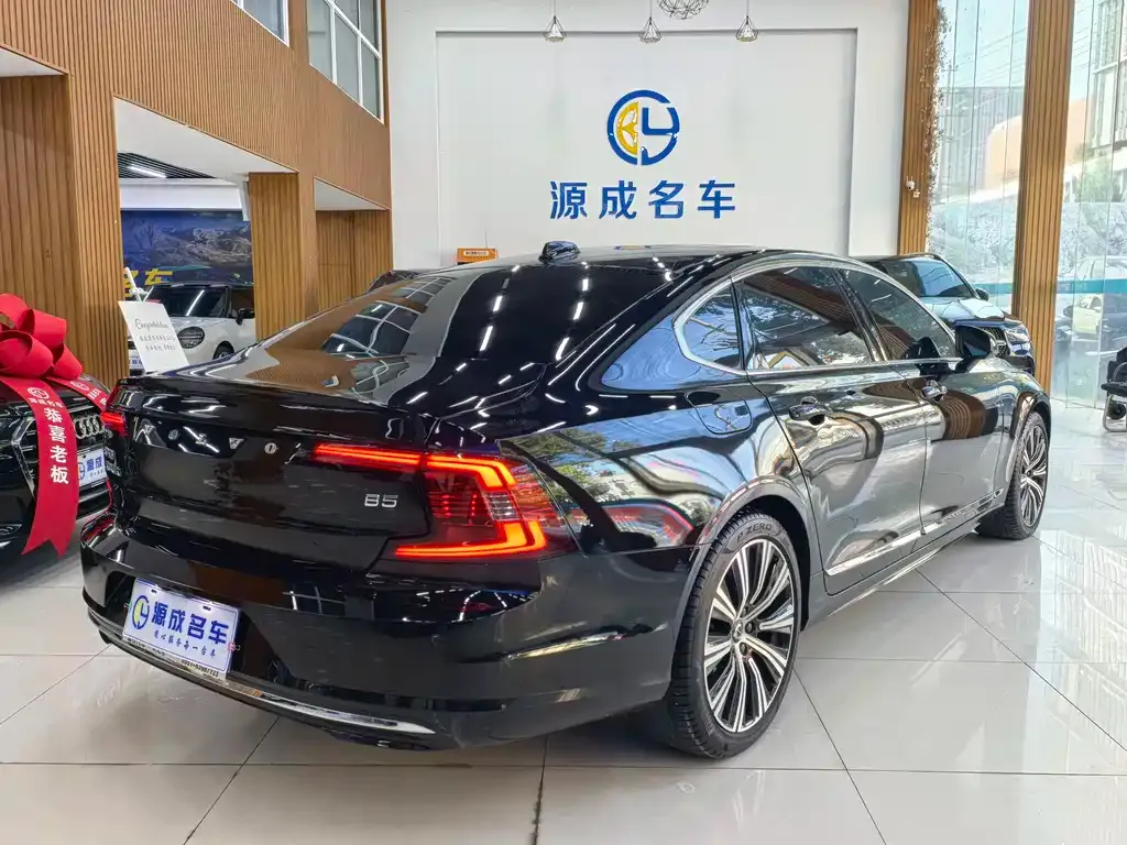 Volvo S90 — фото 4