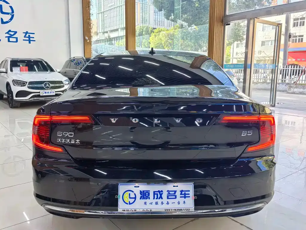 Volvo S90 — фото 2