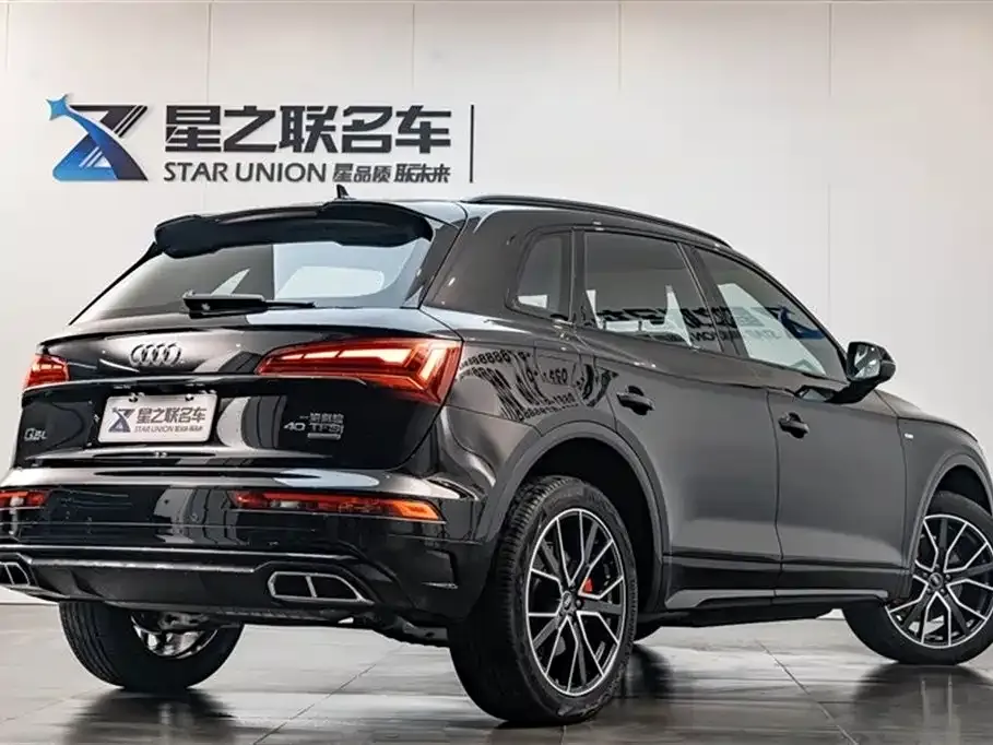 Audi Q5L — фото 7