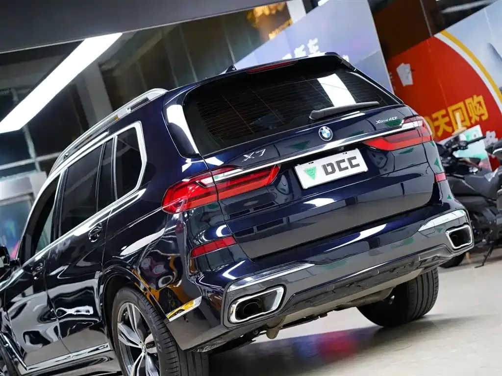 BMW X7 — фото 10
