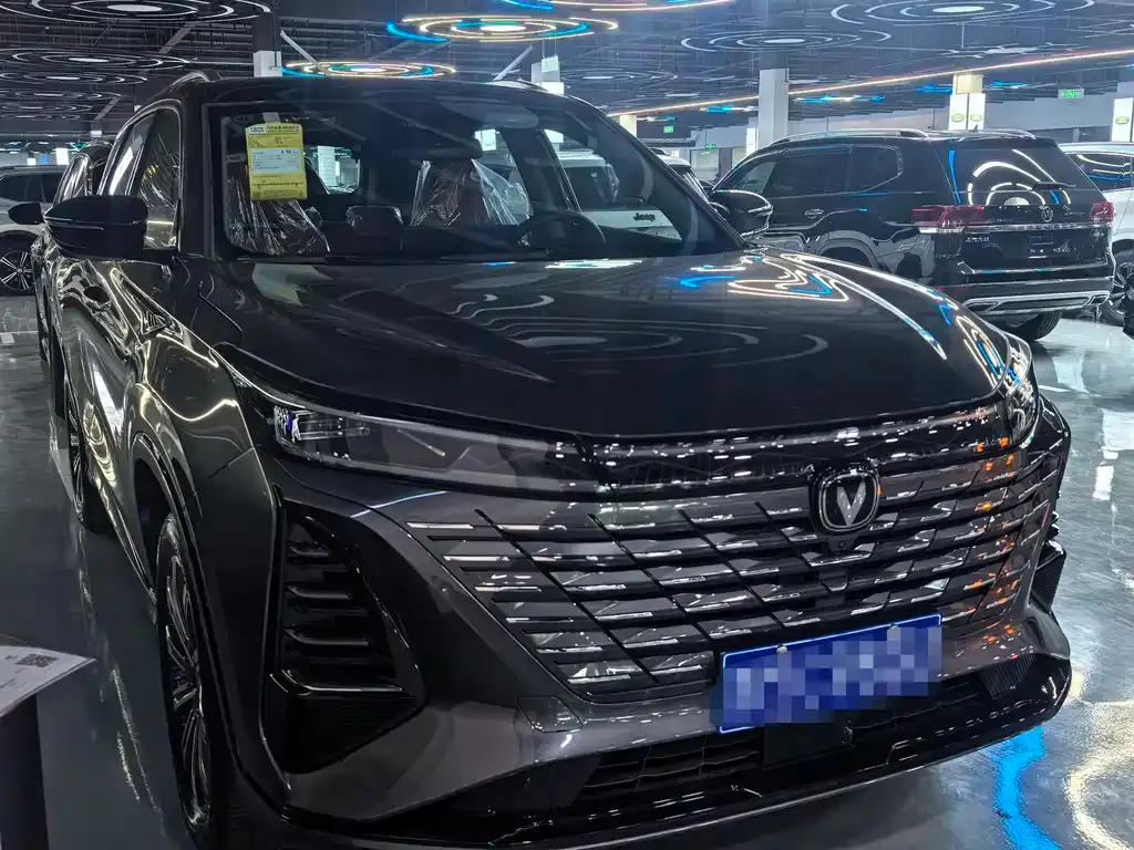 Changan CS75PLUS — фото 3