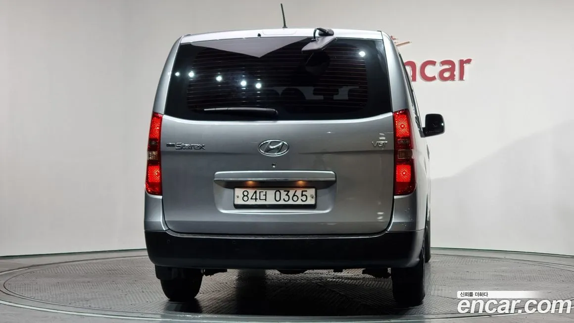 Hyundai Starex — фото 10