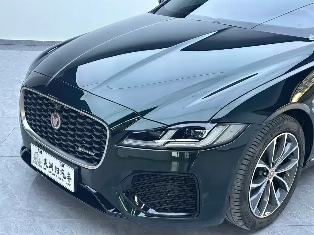 Jaguar XFL — фото 4