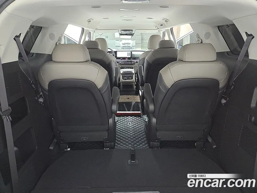 Kia Carnival — фото 3