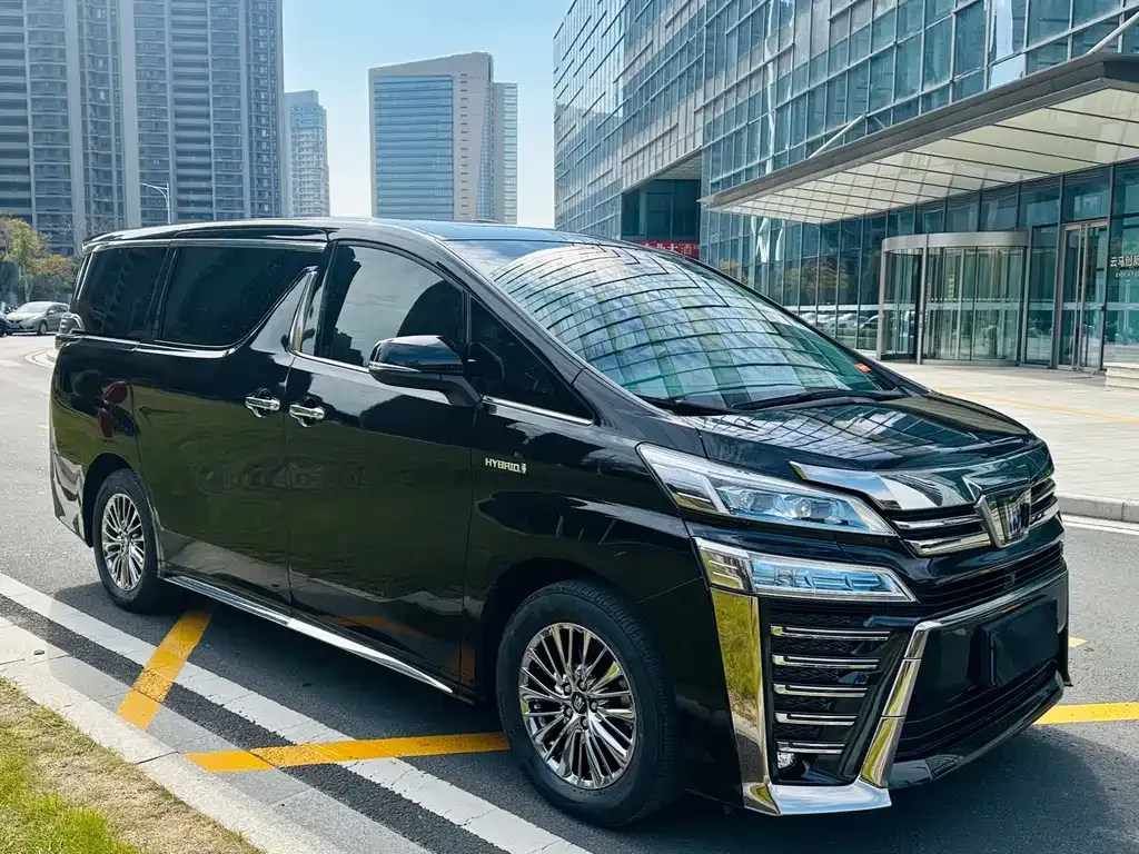 Toyota Vellfire — фото 7