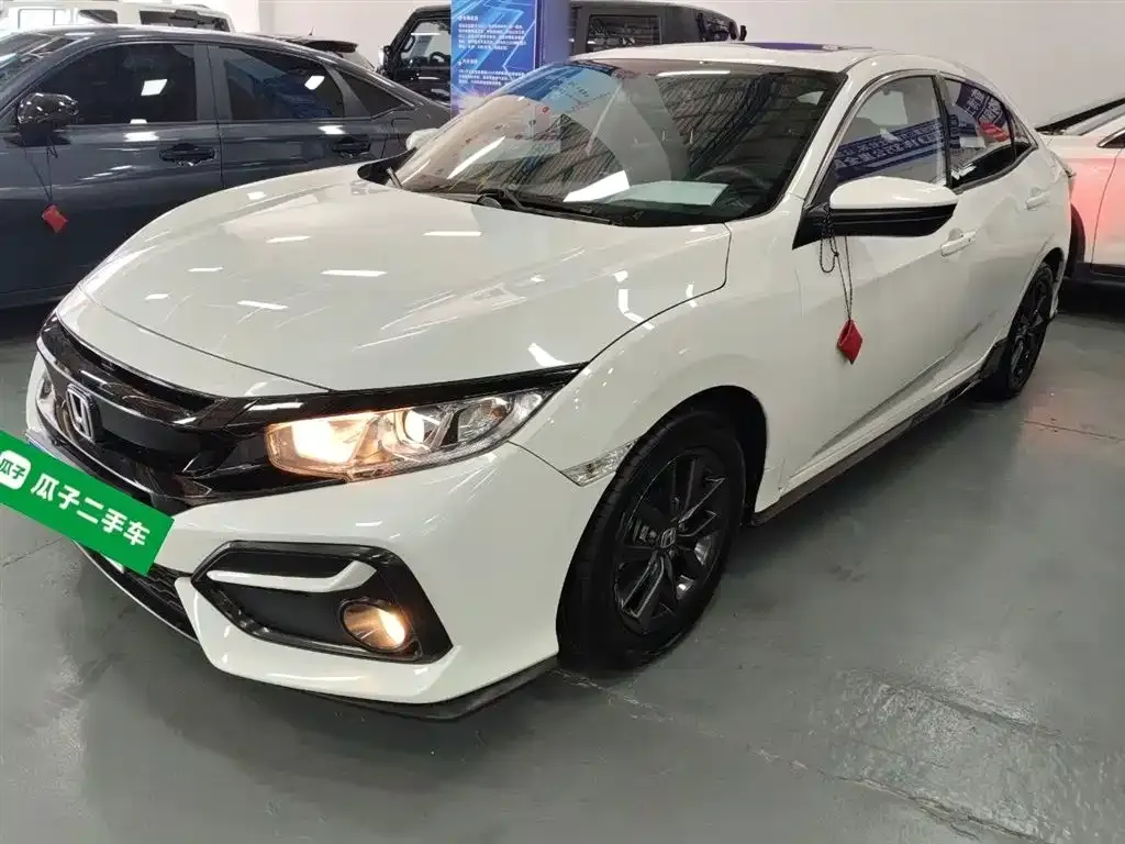 Honda Civic — фото 1