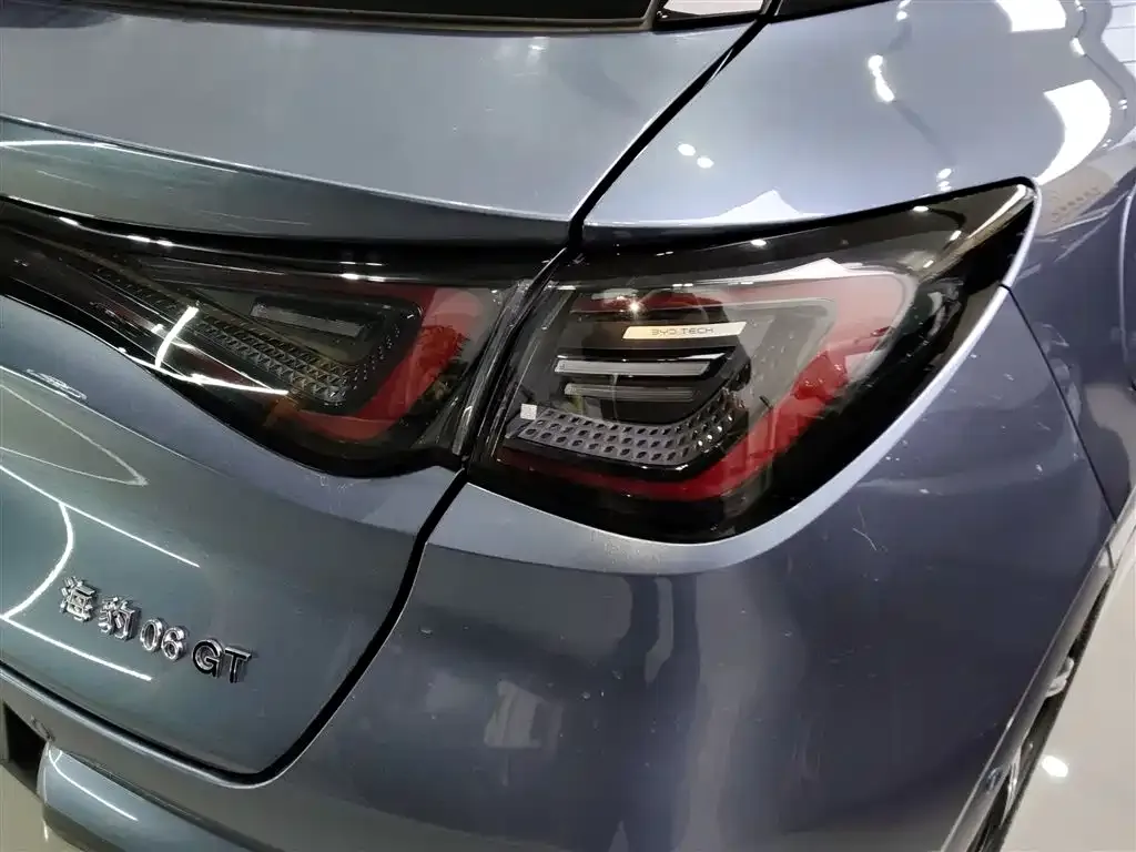 BYD Seal 06GT — фото 10