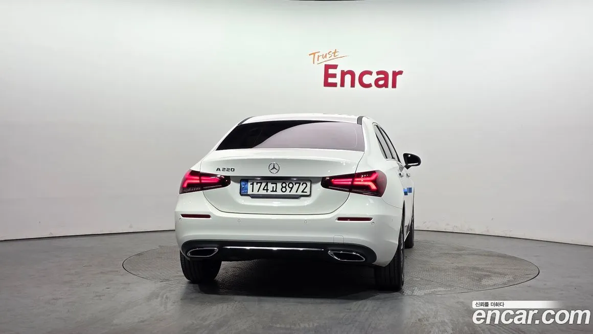 Mercedes-Benz A-Class — фото 10