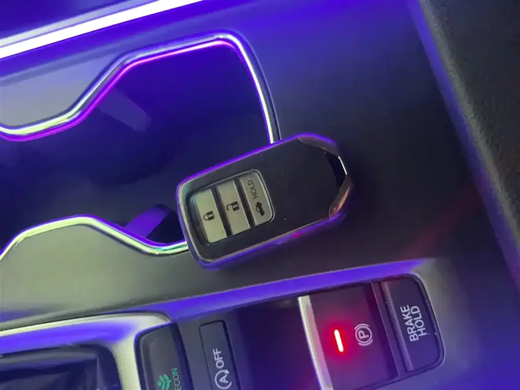 Honda Accord — фото 9